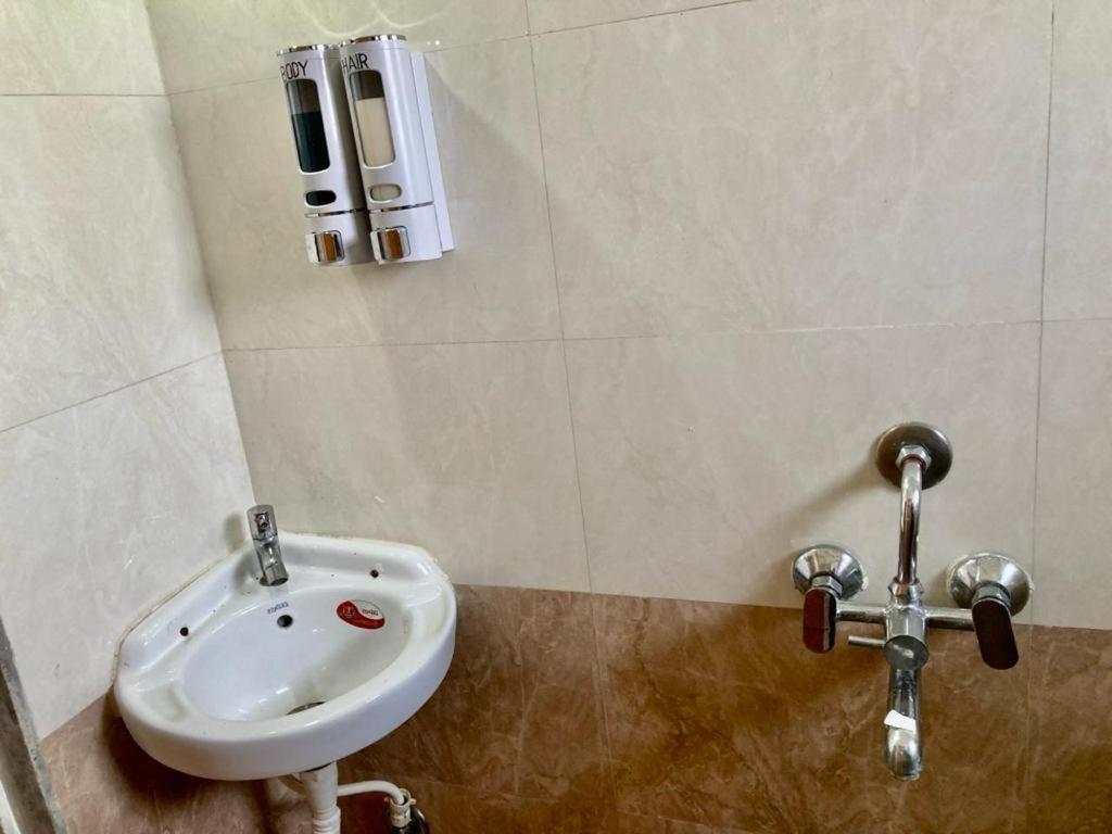 Seanest Hotel Alibag Bagian luar foto